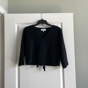 Crop top knotted shirt